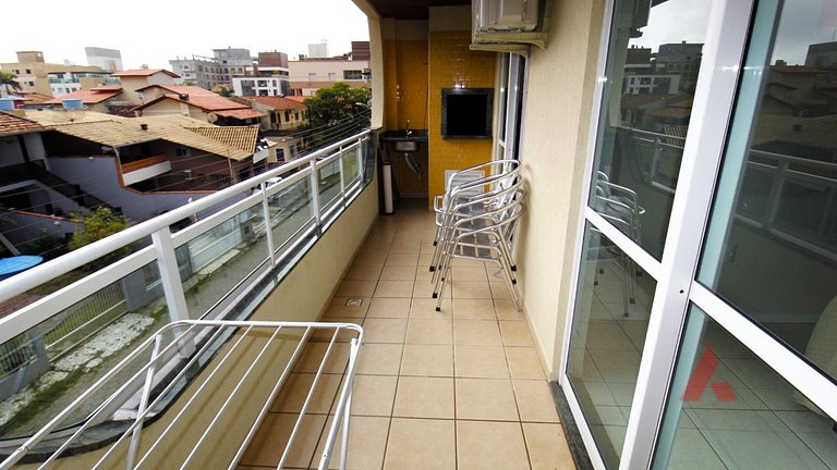 1014 - Apartamento no centro de Bombinhas