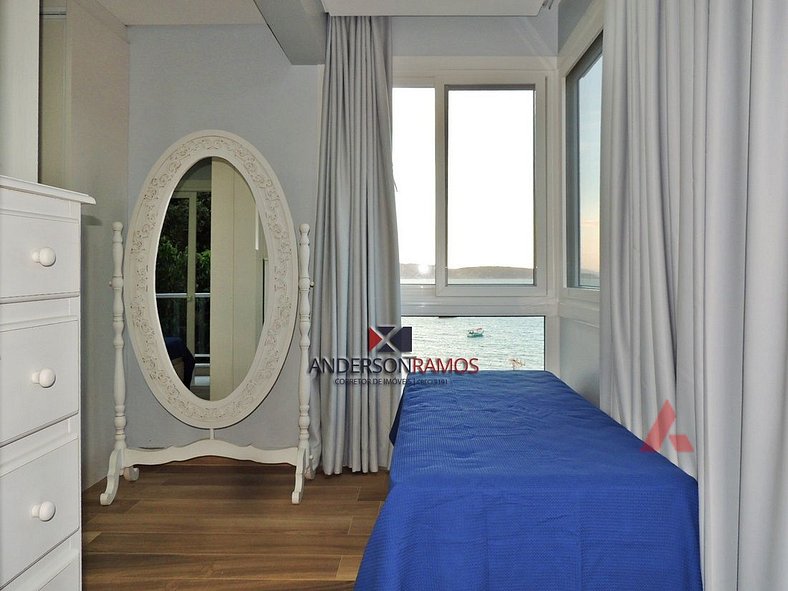 1080 - Apartamento com vista para o mar em Bombinhas