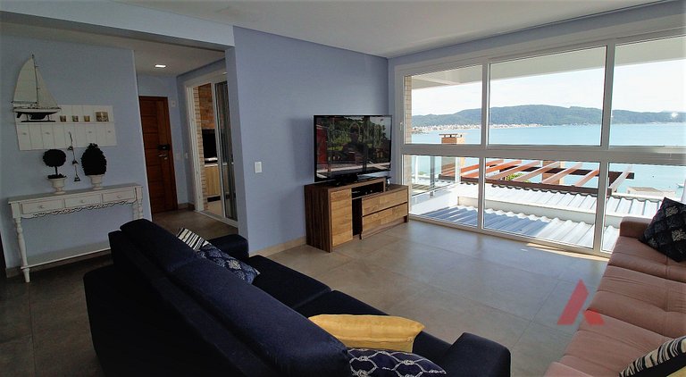 1080 - Apartamento com vista para o mar em Bombinhas
