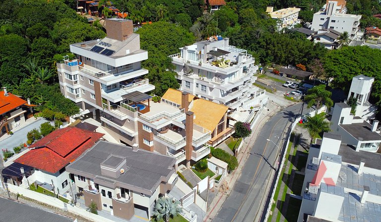 1083 - Apartamento com vista para o mar em Bombinhas