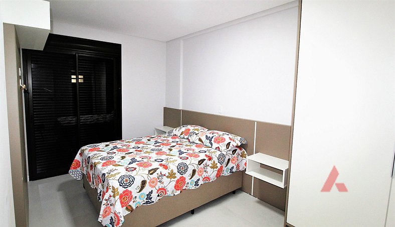 1086 - Apartamento Térreo Com Jacuzzi no Centro de Bombinhas