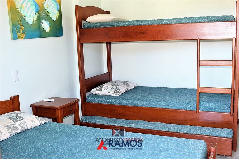 1027 - Cobertura duplex com piscina em Bombinhas