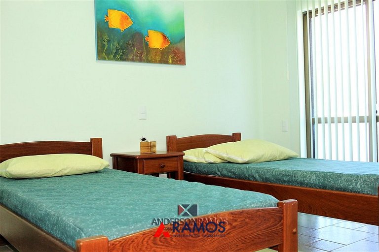 1027 - Cobertura duplex com piscina em Bombinhas