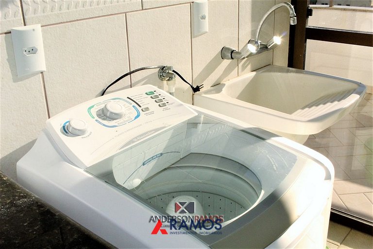 1027 - Cobertura duplex com piscina em Bombinhas