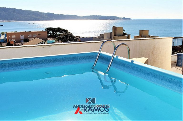 1027 - Cobertura duplex com piscina em Bombinhas