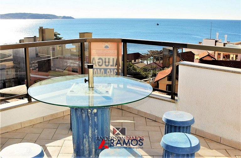 1027 - Cobertura duplex com piscina em Bombinhas