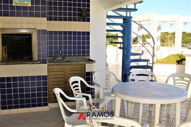 1027 - Cobertura duplex com piscina em Bombinhas