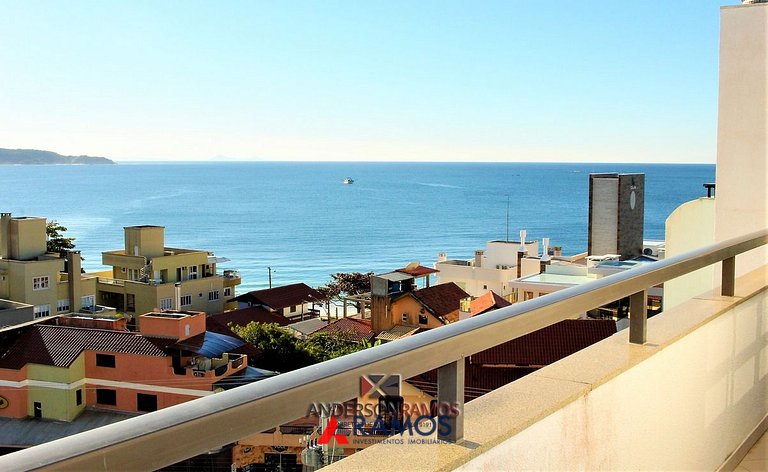 1027 - Cobertura duplex com piscina em Bombinhas