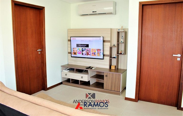 1027 - Cobertura duplex com piscina em Bombinhas