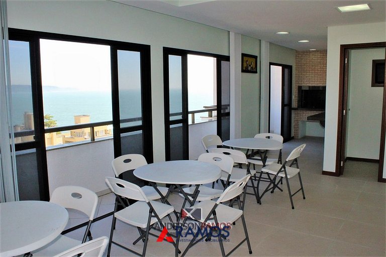 1027 - Cobertura duplex com piscina em Bombinhas