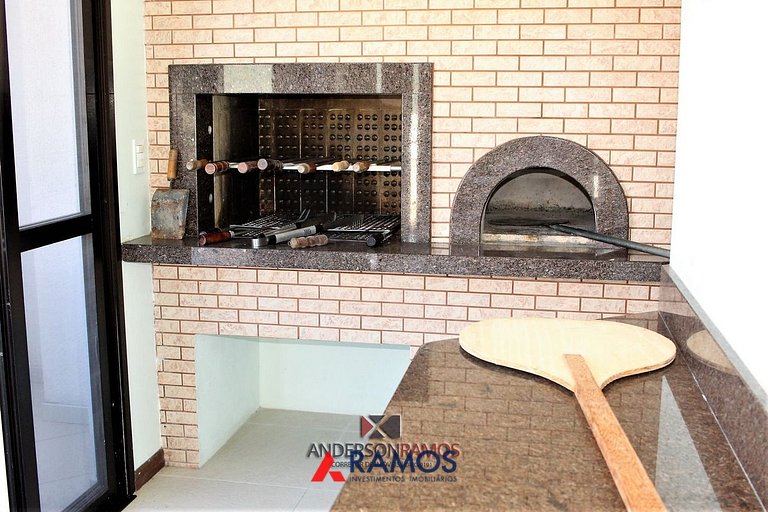 1027 - Cobertura duplex com piscina em Bombinhas