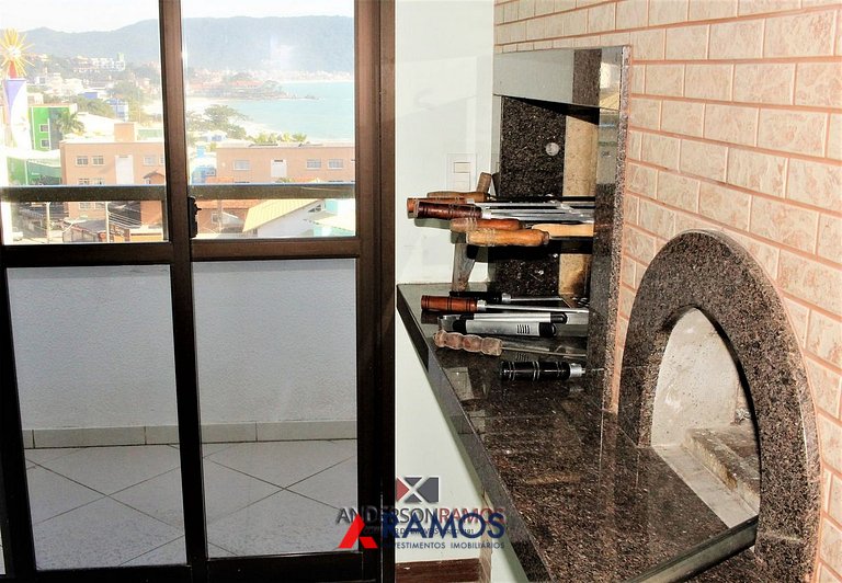 1027 - Cobertura duplex com piscina em Bombinhas