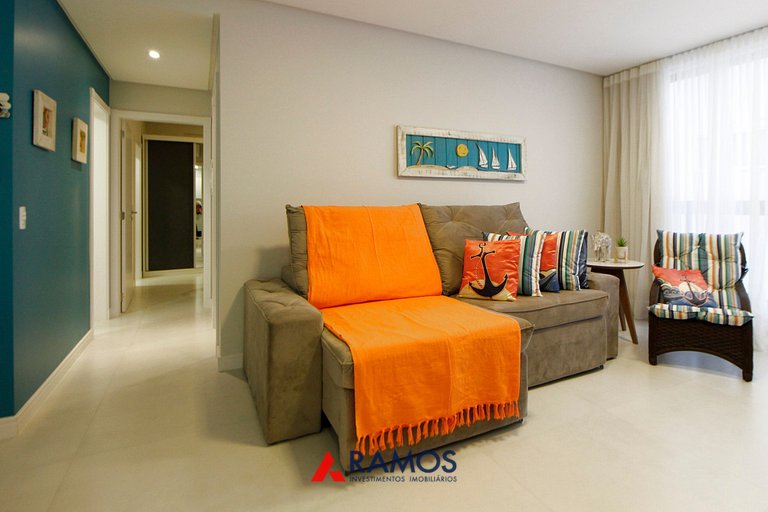 1087 Apto na praia de Bombinhas