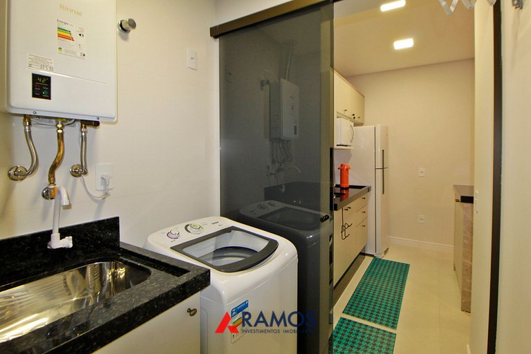 1087 Apto na praia de Bombinhas