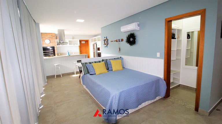 Flat Vista para o Mar e Piscina em Bombinhas 1082