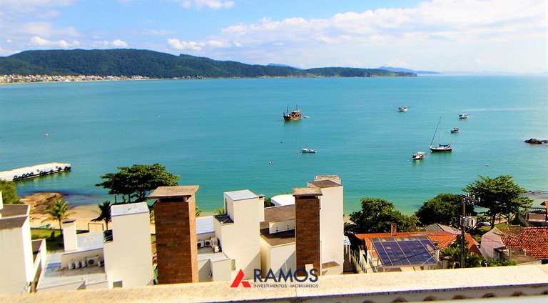 Flat Vista para o Mar e Piscina em Bombinhas 1082