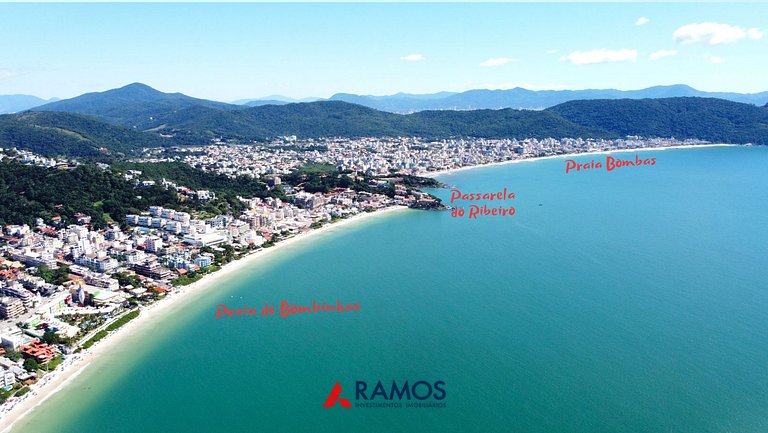 Flat Vista para o Mar e Piscina em Bombinhas 1082