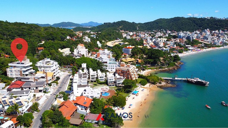 Flat Vista para o Mar e Piscina em Bombinhas 1082