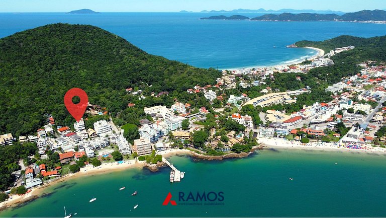 Flat Vista para o Mar e Piscina em Bombinhas 1082