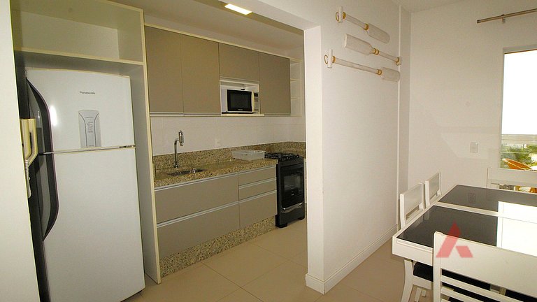 1064- Excelente apto na praia de Bombinhas