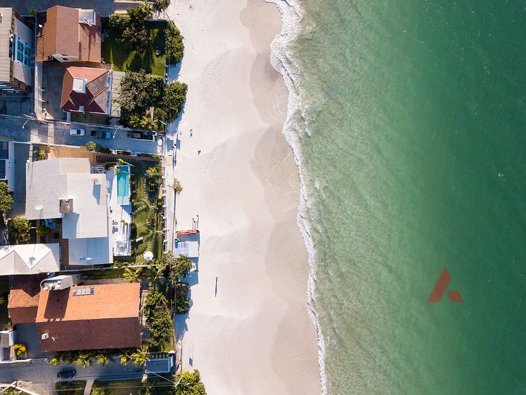 1001 Lindíssima Casa de Frente para o mar com piscina e 6 Su