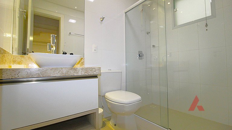 1043 Apartamento a 50 mts da Praia de Bombinhas