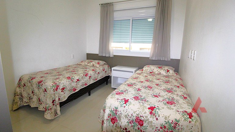 1043 Apartamento a 50 mts da Praia de Bombinhas
