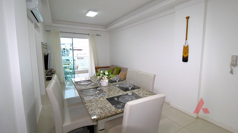 1041 - Apartamento na Praia de Bombinhas para locação - Resi