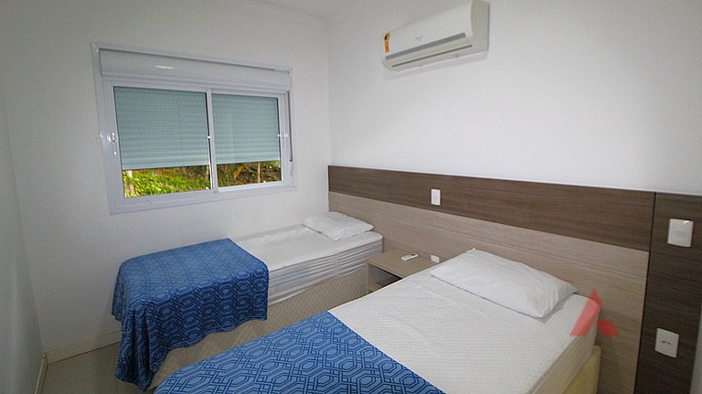 1041 - Apartamento na Praia de Bombinhas para locação - Resi