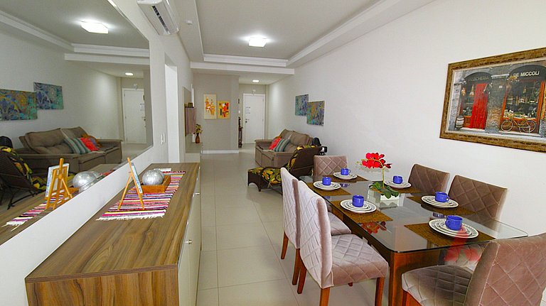 1067 - Apartamento para locação em Bombinhas com 03 suítes