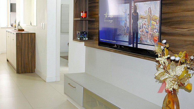1067 - Apartamento para locação em Bombinhas com 03 suítes