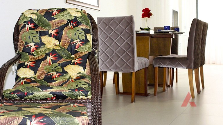 1067 - Apartamento para locação em Bombinhas com 03 suítes