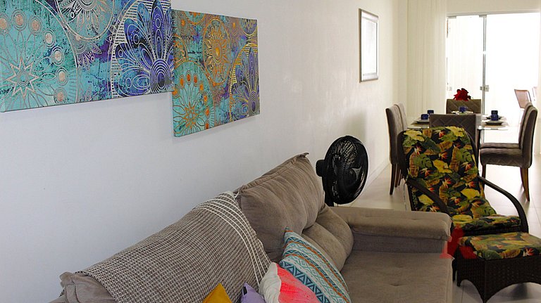 1067 - Apartamento para locação em Bombinhas com 03 suítes