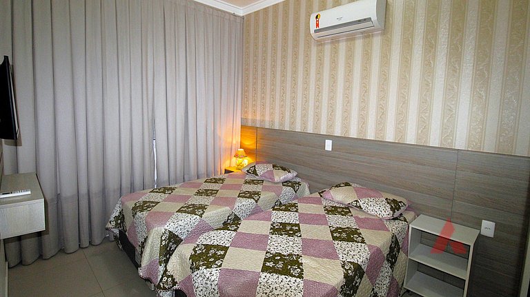 1067 - Apartamento para locação em Bombinhas com 03 suítes