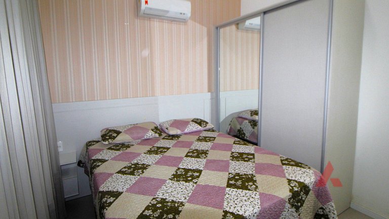 1067 - Apartamento para locação em Bombinhas com 03 suítes
