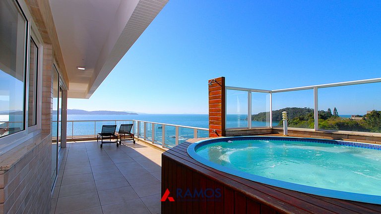 Flat Vista para o Mar e Piscina em Bombinhas 1082