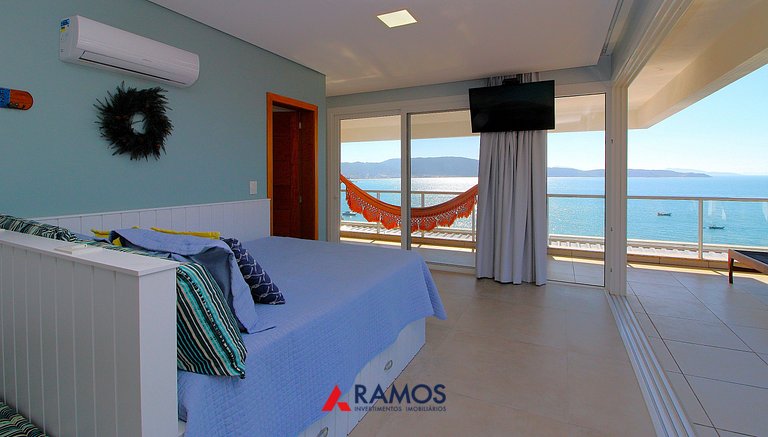 Flat Vista para o Mar e Piscina em Bombinhas 1082