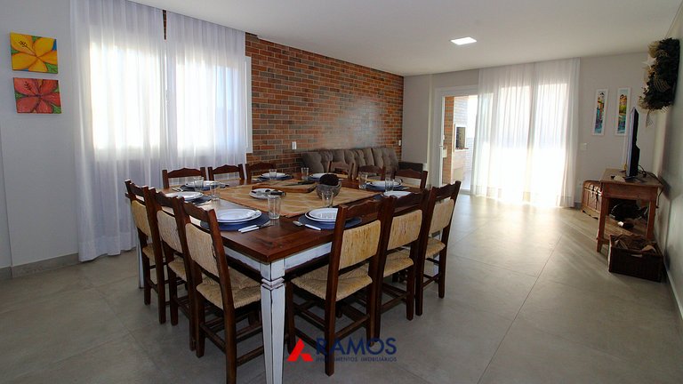 1083 - Apartamento com vista para o mar em Bombinhas