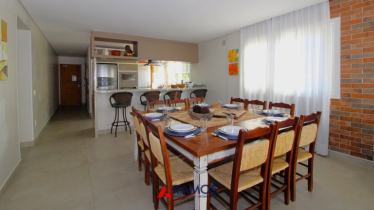 1083 - Apartamento com vista para o mar em Bombinhas