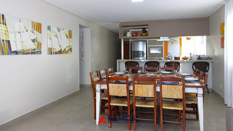 1083 - Apartamento com vista para o mar em Bombinhas