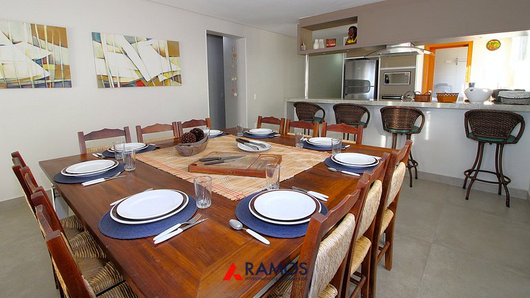1083 - Apartamento com vista para o mar em Bombinhas
