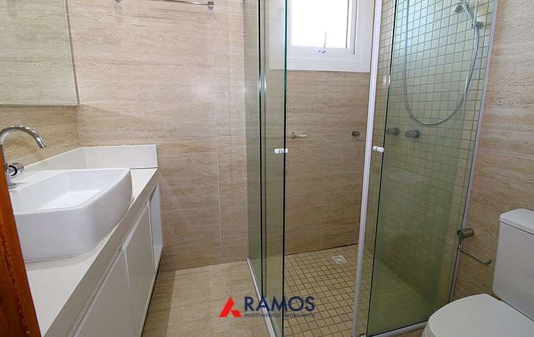 1083 - Apartamento com vista para o mar em Bombinhas
