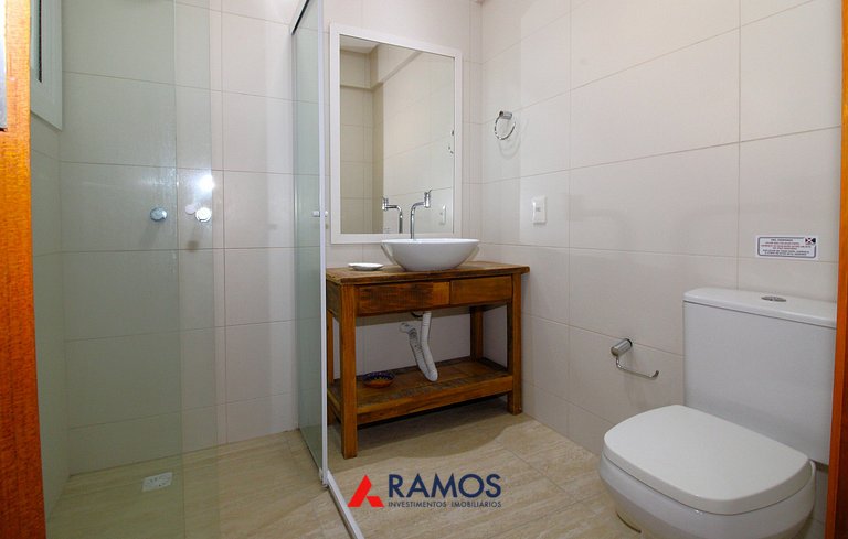 1083 - Apartamento com vista para o mar em Bombinhas