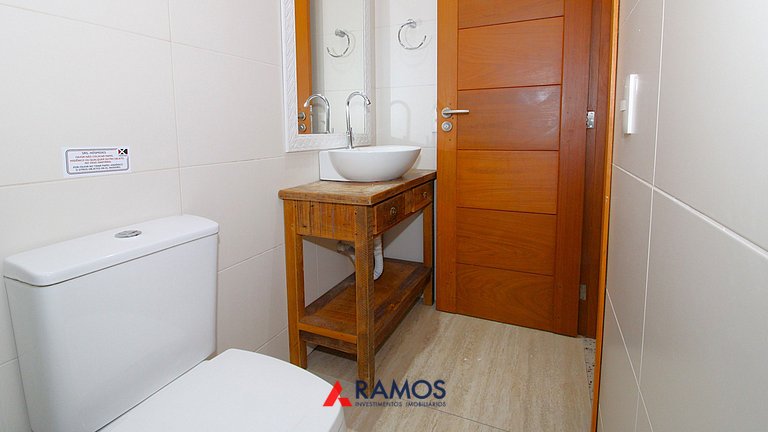 1083 - Apartamento com vista para o mar em Bombinhas
