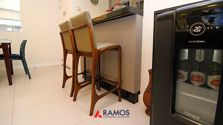 1073 - Apartamento para locação no centro de Bombinhas
