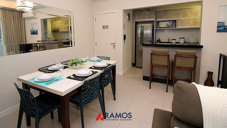 1073 - Apartamento para locação no centro de Bombinhas