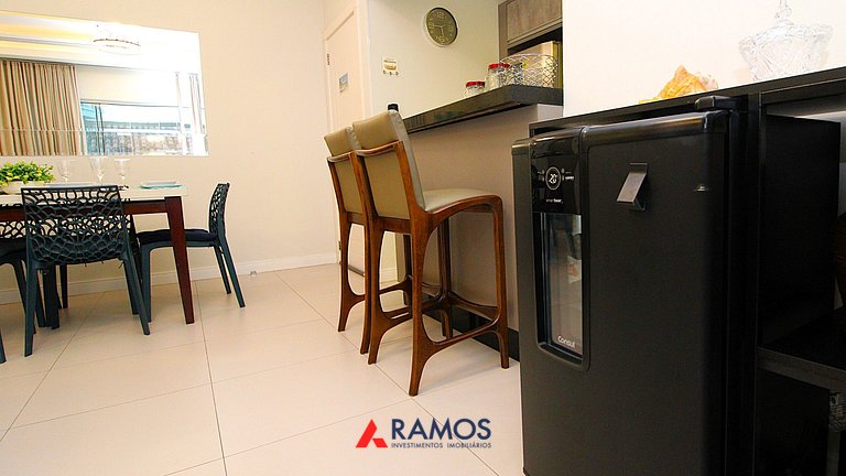 1073 - Apartamento para locação no centro de Bombinhas