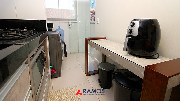 1073 - Apartamento para locação no centro de Bombinhas