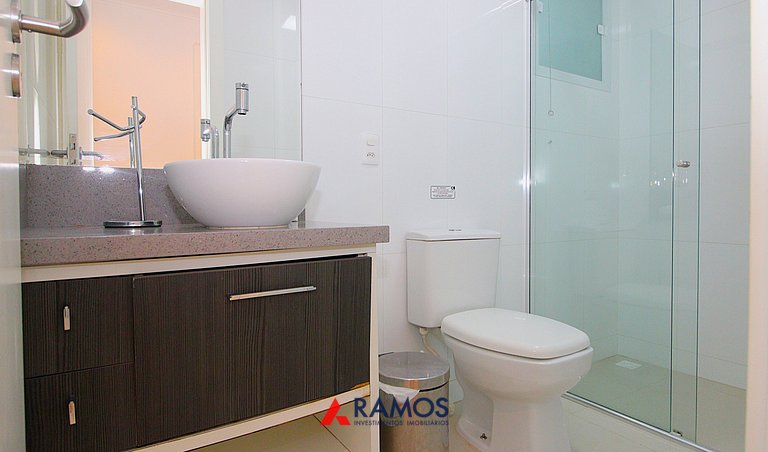 1057 - Apartamento para locação em Bombinhas