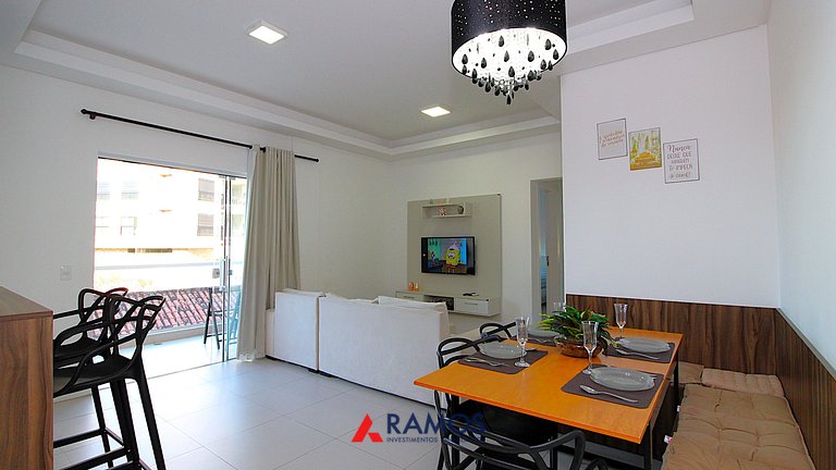 1074 - Apartamento para locação no centro de Bombinhas